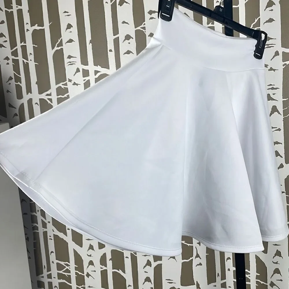 By Johnny White Scuba Fabric Circle Skater Mini Skirt S